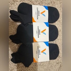 Viasox Black Ankle Compression Socks S/M size M6-8 W5-9